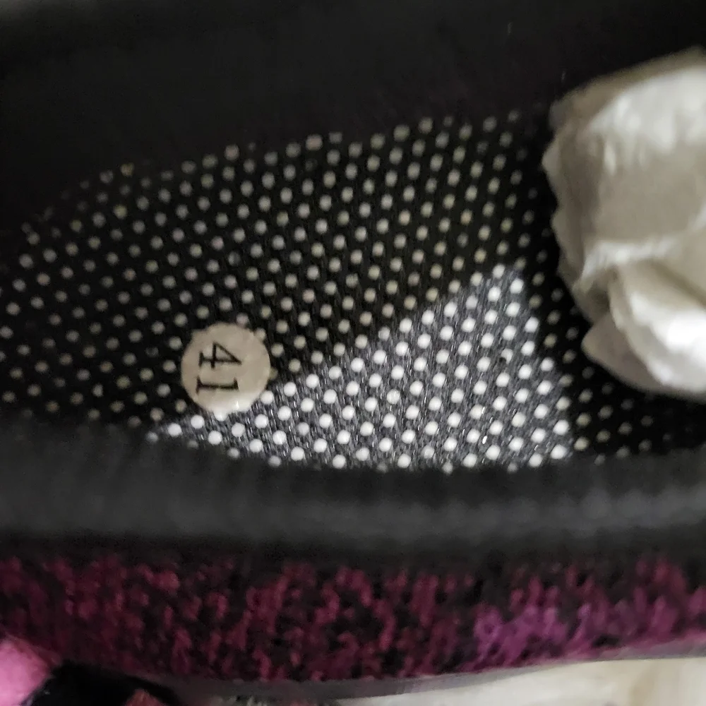 Burgundy Ombre Women's Dress Shoes Size 10.5‎